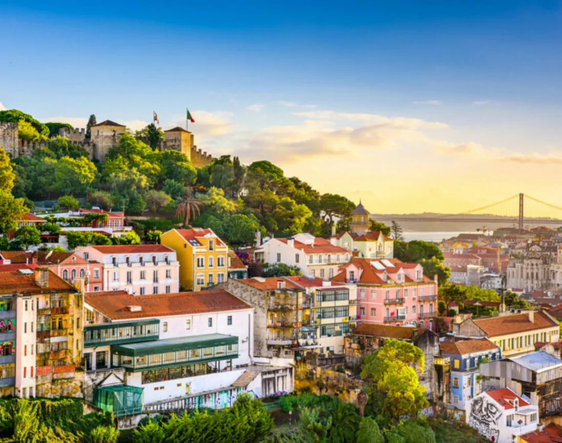 Lissabon, Portugal Skyline am Sao Jorge Castle am Nachmittag.