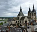 Blick auf die St.-Nikolaus-Kirche, Blois, Frankreich