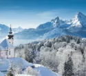 Ausblick auf Wallfahrtskirche Maria Gern und Watzmann-Gipfel