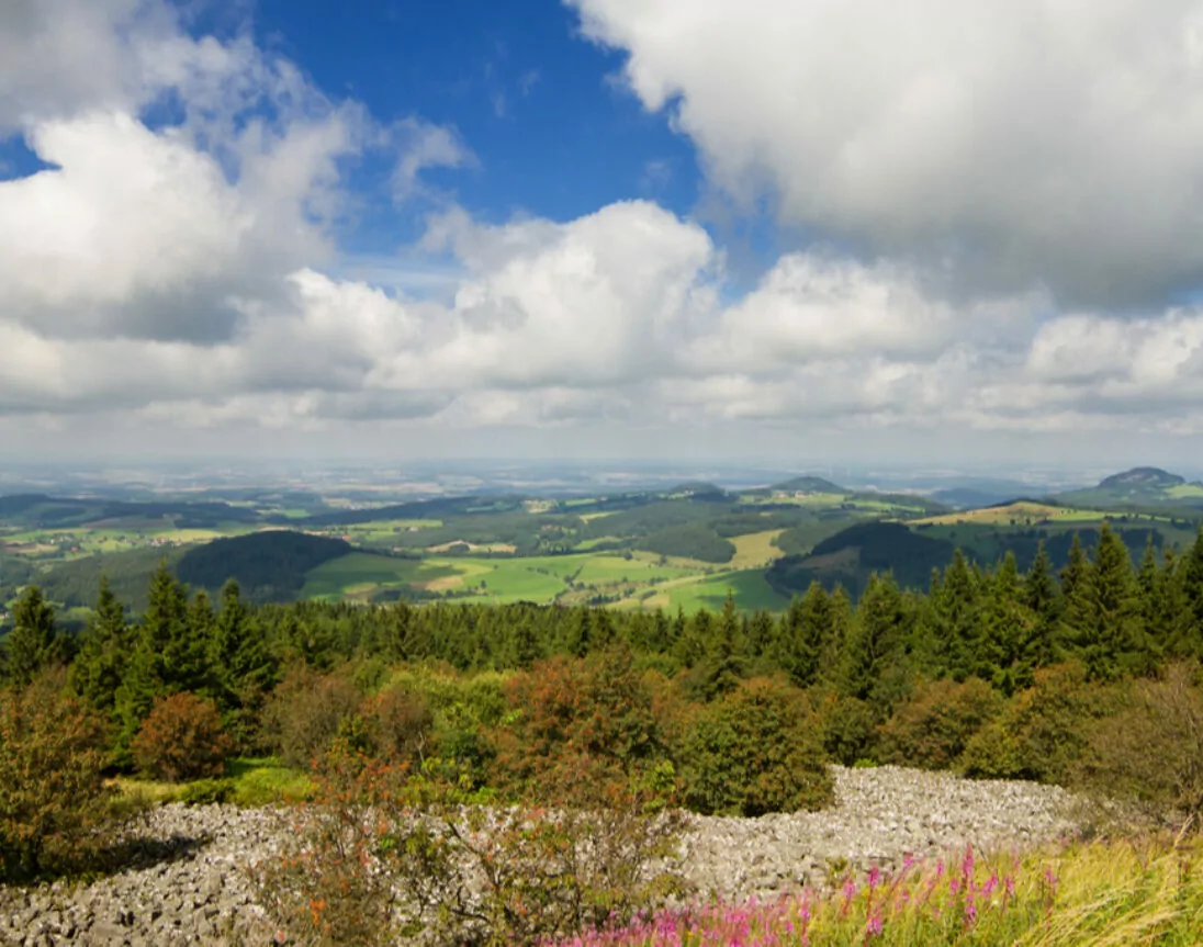 Ausblick auf das Mittelgebirge Rhön