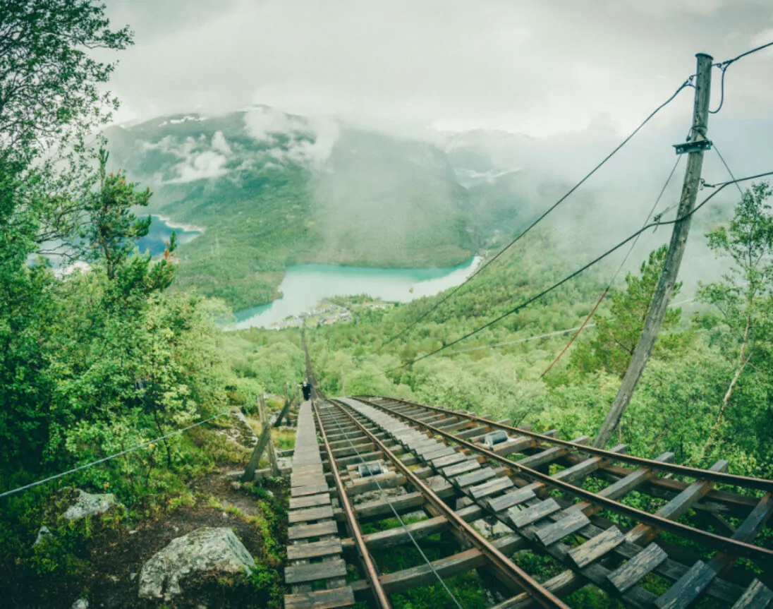 4.444 Treppen in Flørli