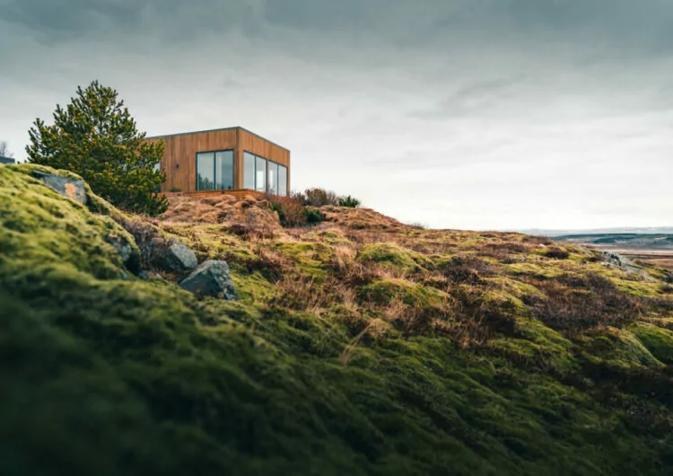 Tiny House auf einem Berg