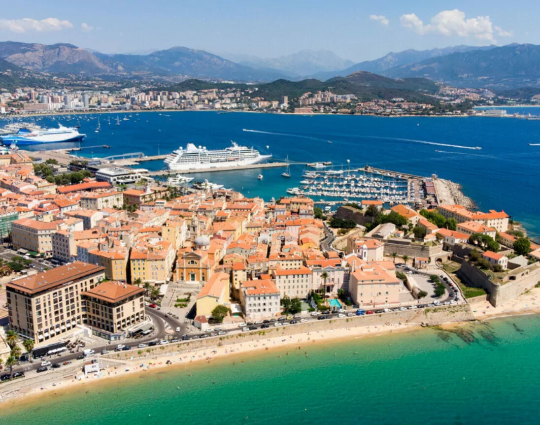 Hafen von Ajaccio